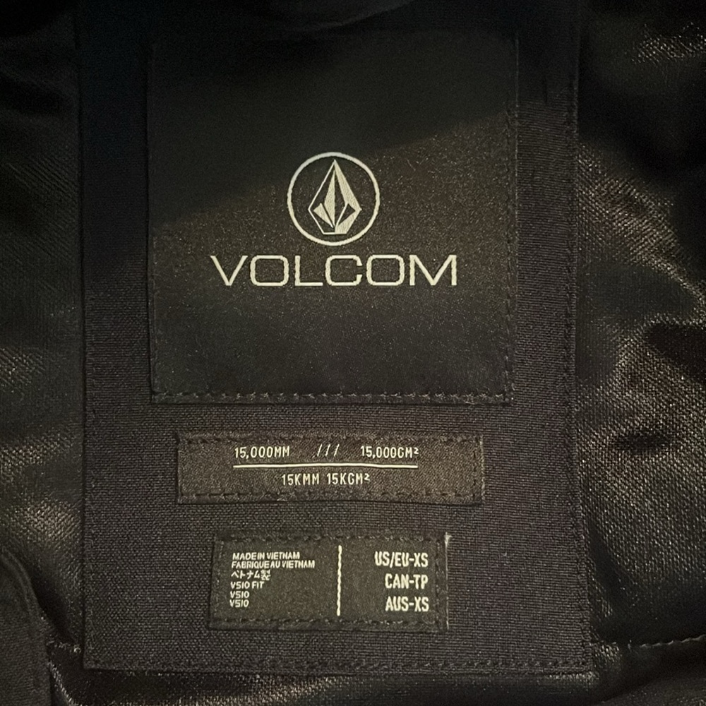 Volcom ski coat - Picture 6 of 9